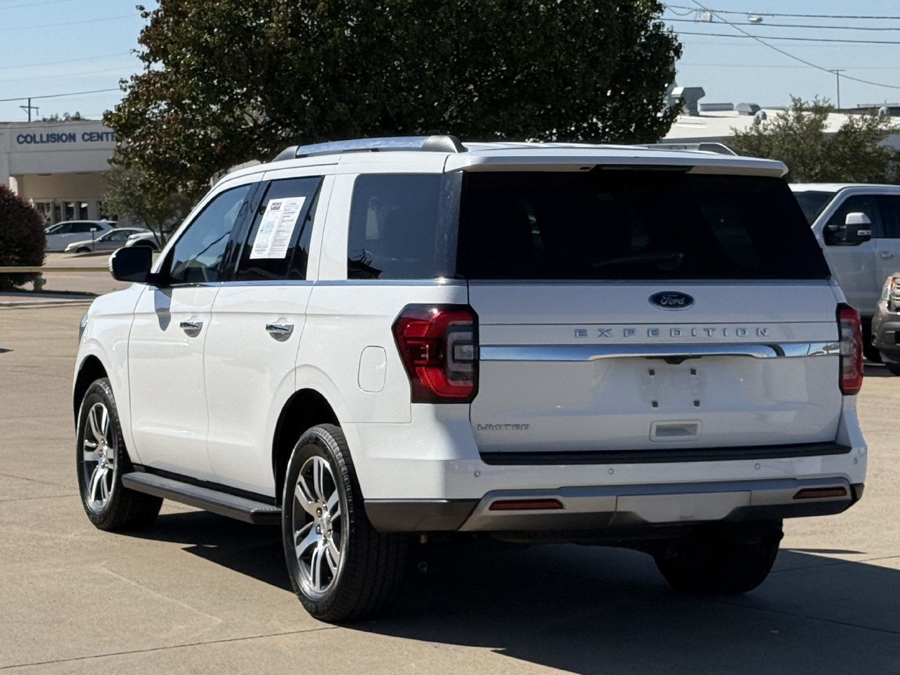 Certified 2024 Ford Expedition Limited RWD image 5