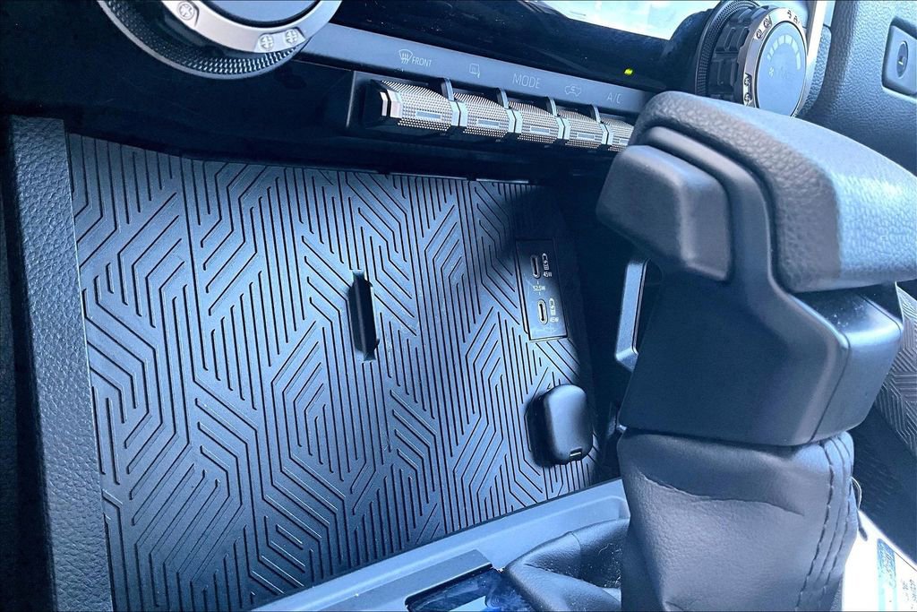 Used 2024 Toyota Tacoma SR image 12