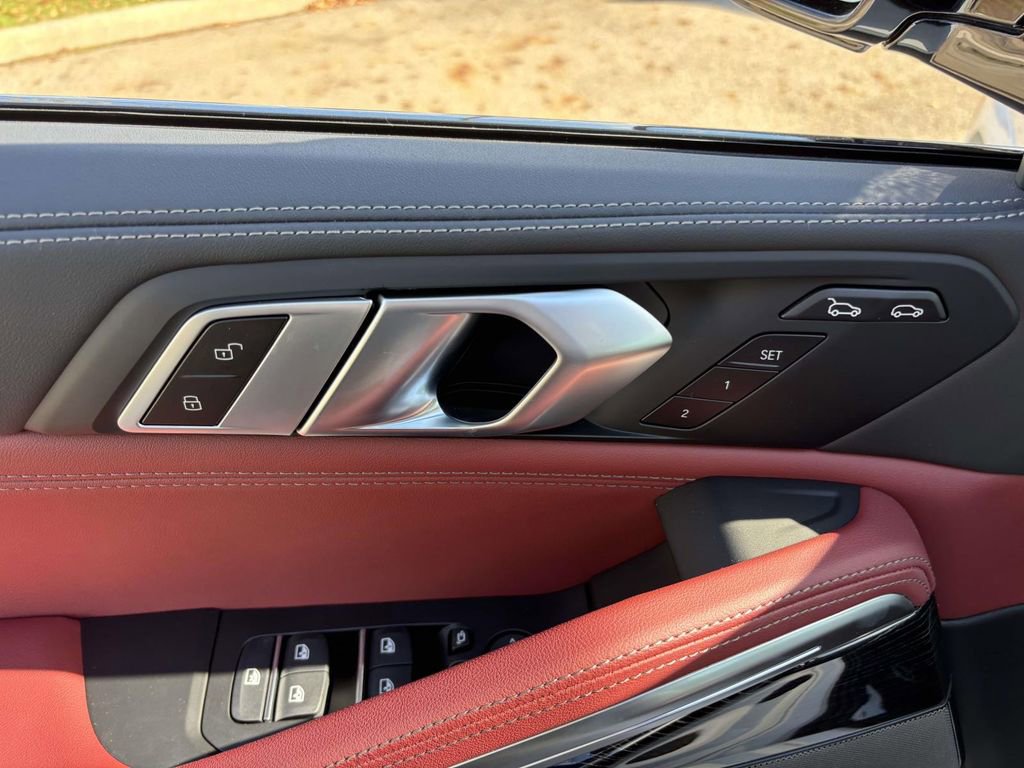 New 2026 BMW X6 xDrive40i w/ Premium Package image 12