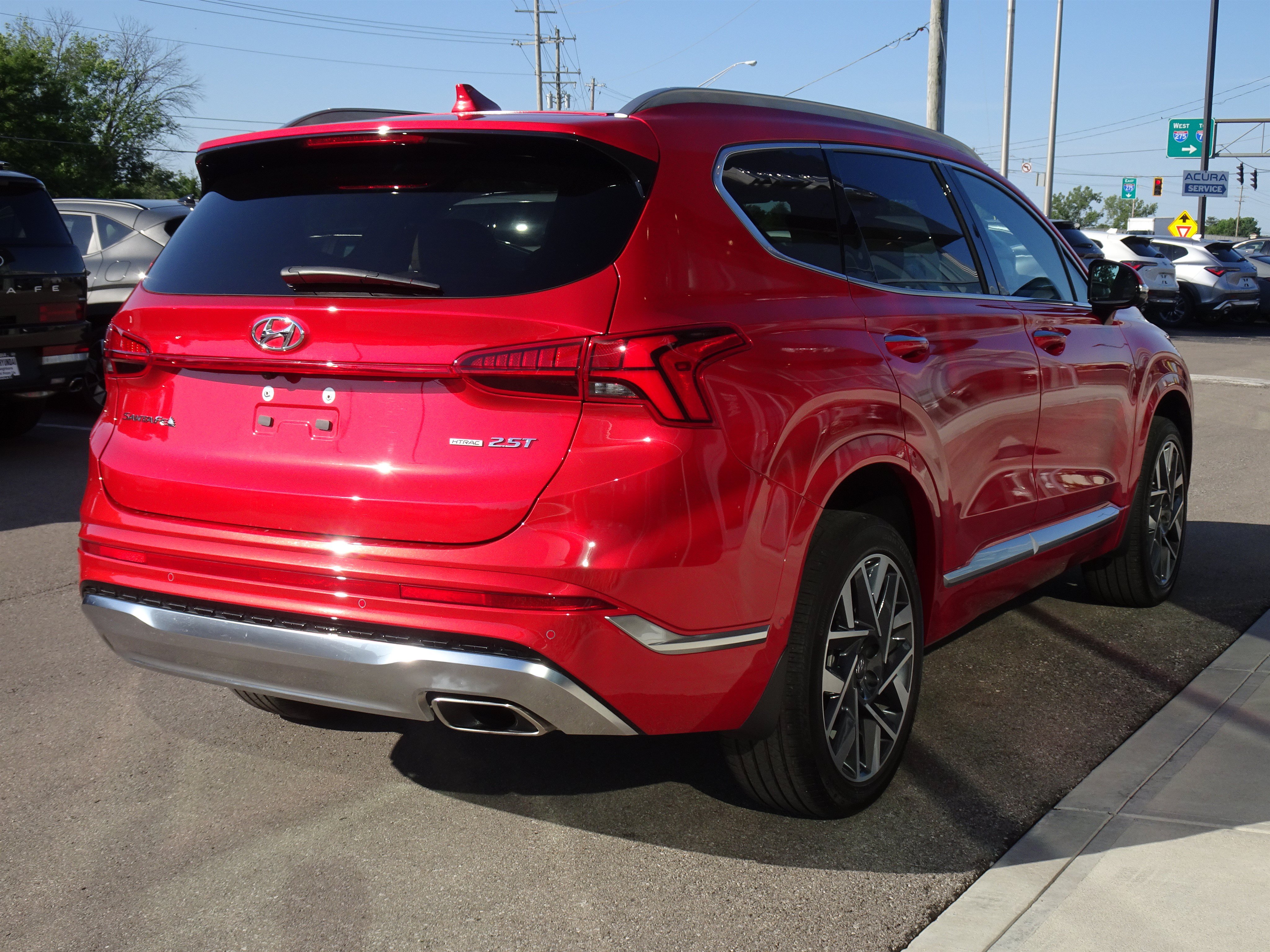 Used 2023 Hyundai Santa Fe Calligraphy AWD/4WD image 5