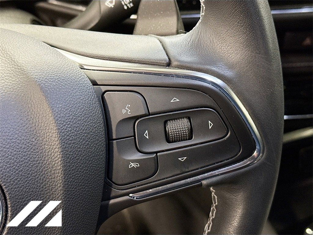 Used 2023 Buick Envision Essence image 13