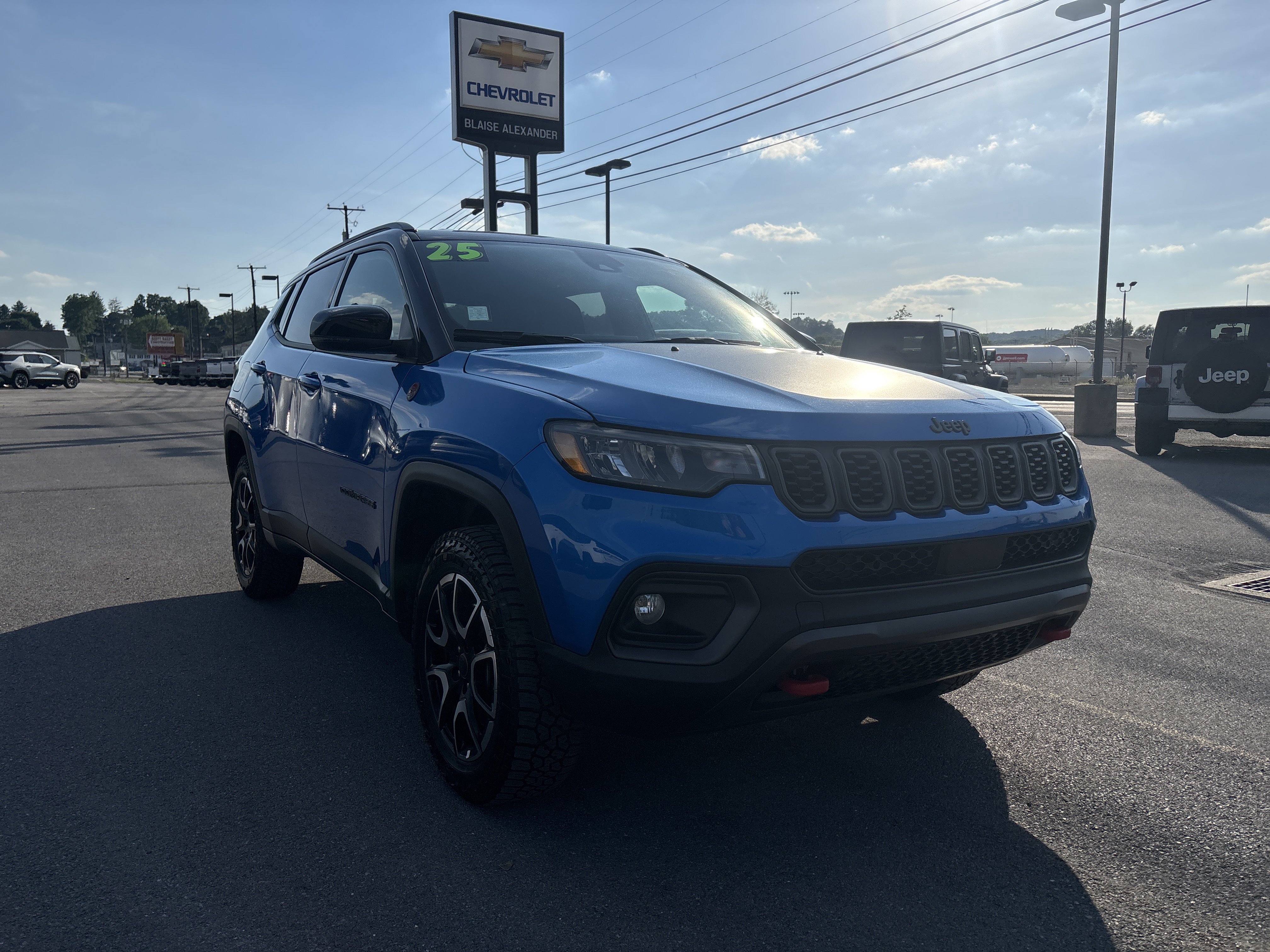 Used 2025 Jeep Compass Trailhawk