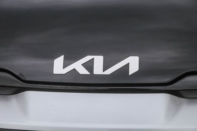 Used 2023 Kia Sportage EX image 7