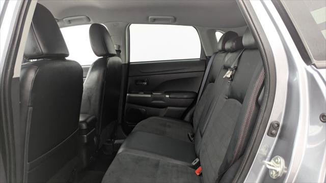 Used 2025 Mitsubishi Outlander Sport SE AWD/4WD image 17