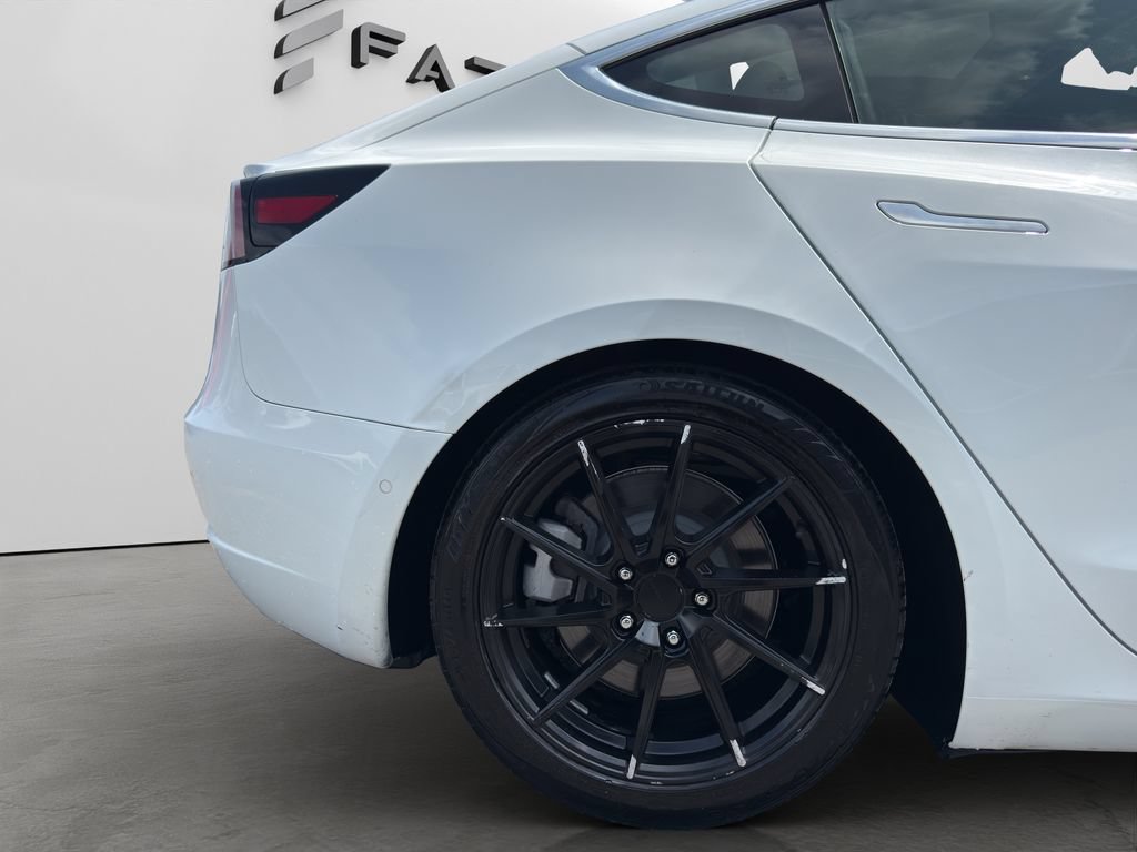 Used 2018 Tesla Model 3 Long Range AWD/4WD image 26