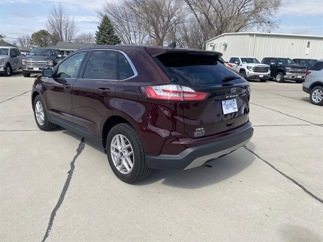 Used 2024 Ford Edge SEL w/ Convenience Package image 12