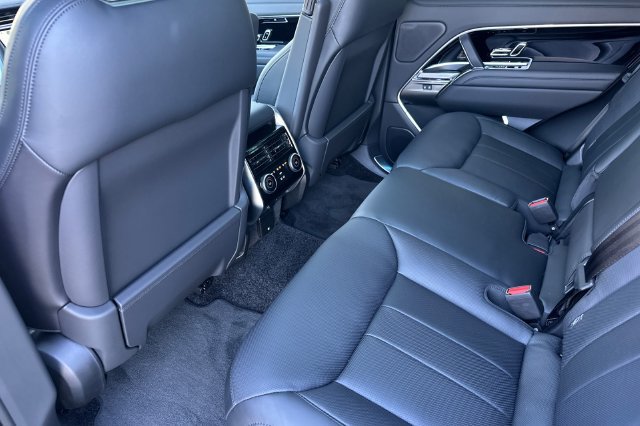 New 2026 Land Rover Range Rover SE AWD/4WD image 11