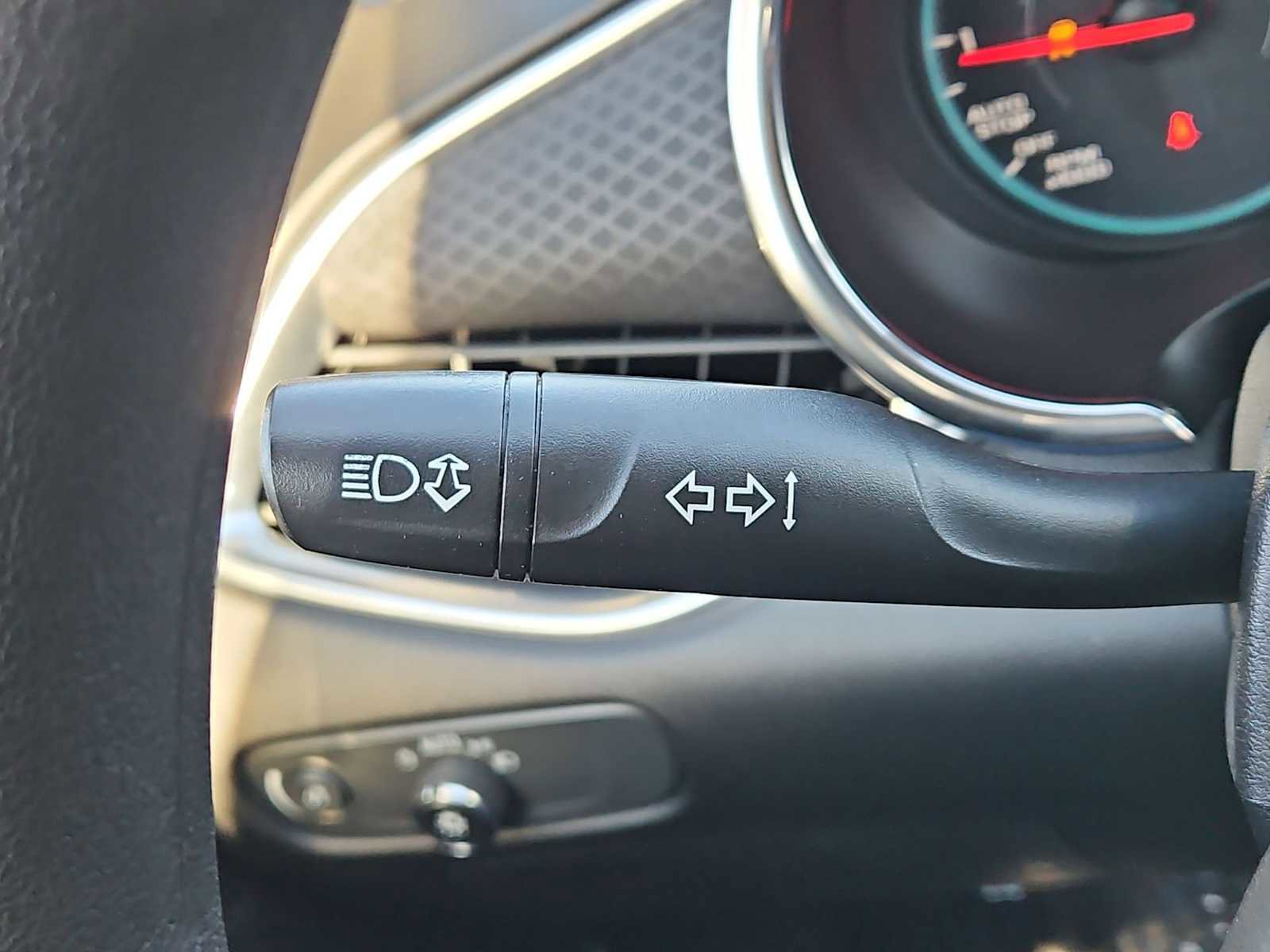 Used 2020 Chevrolet Malibu LT image 24