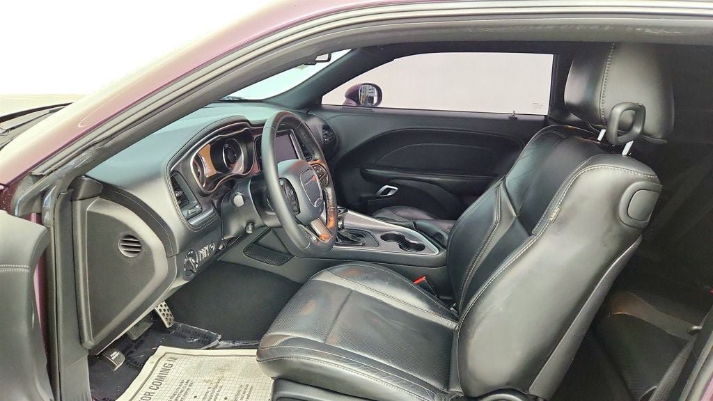 Used 2020 Dodge Challenger SXT w/ Plus Package RWD image 20