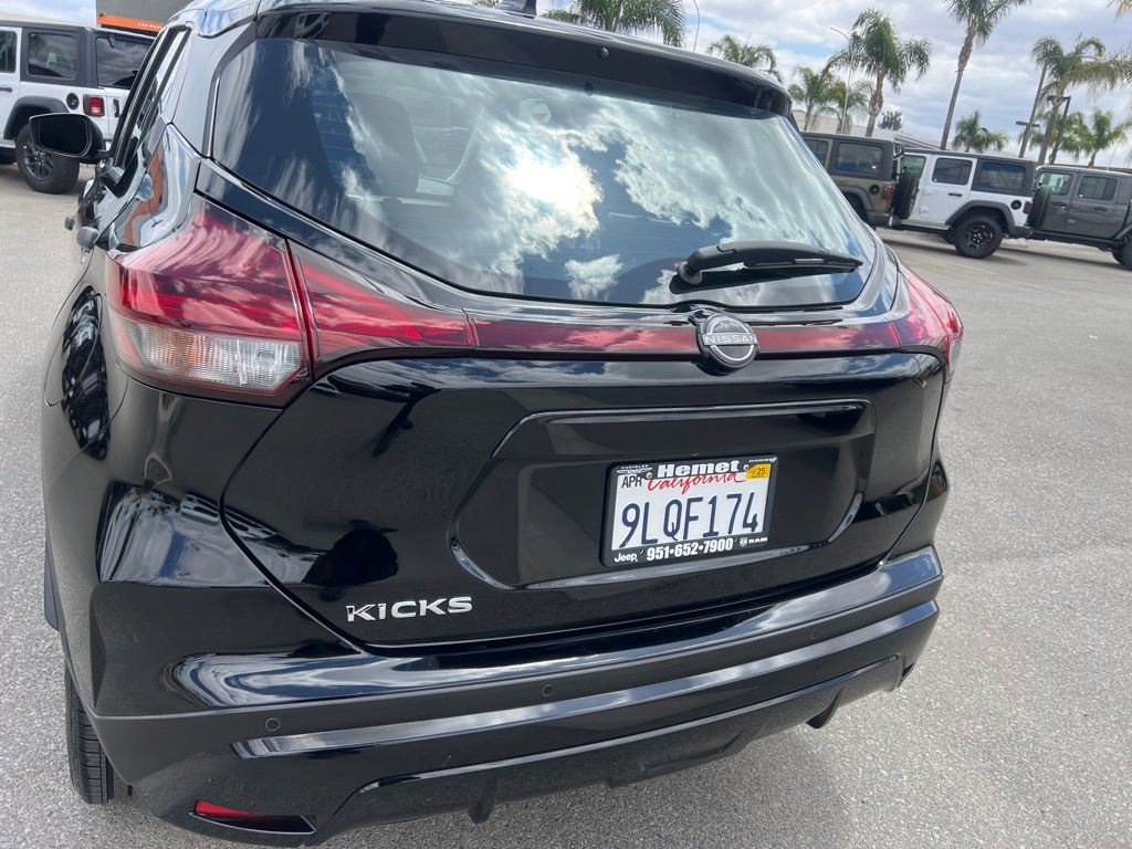 Used 2024 Nissan Kicks S FWD image 13