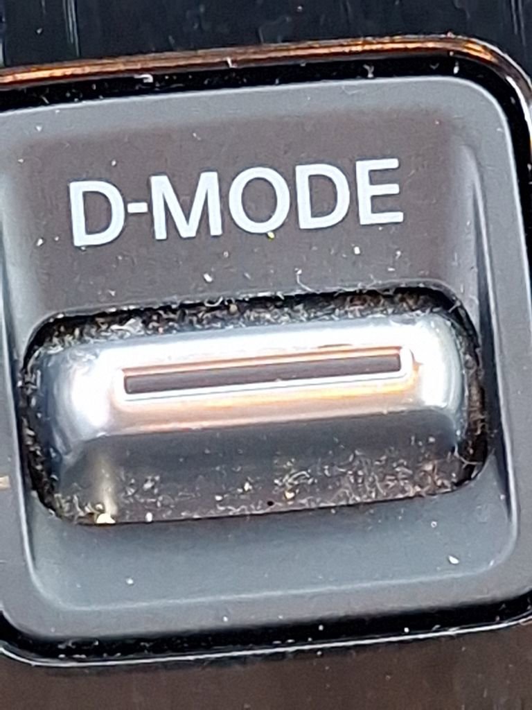 Used 2024 Nissan Rogue SV image 30