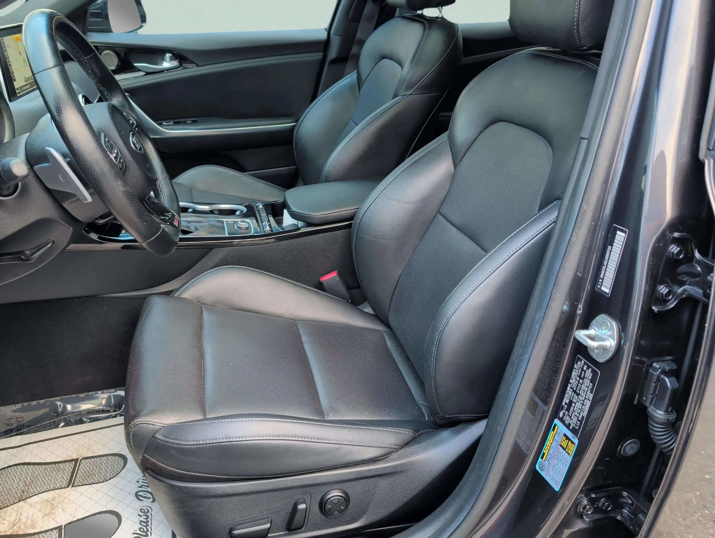 Used 2020 Kia Stinger GT-Line w/ Sun & Sound Package image 17