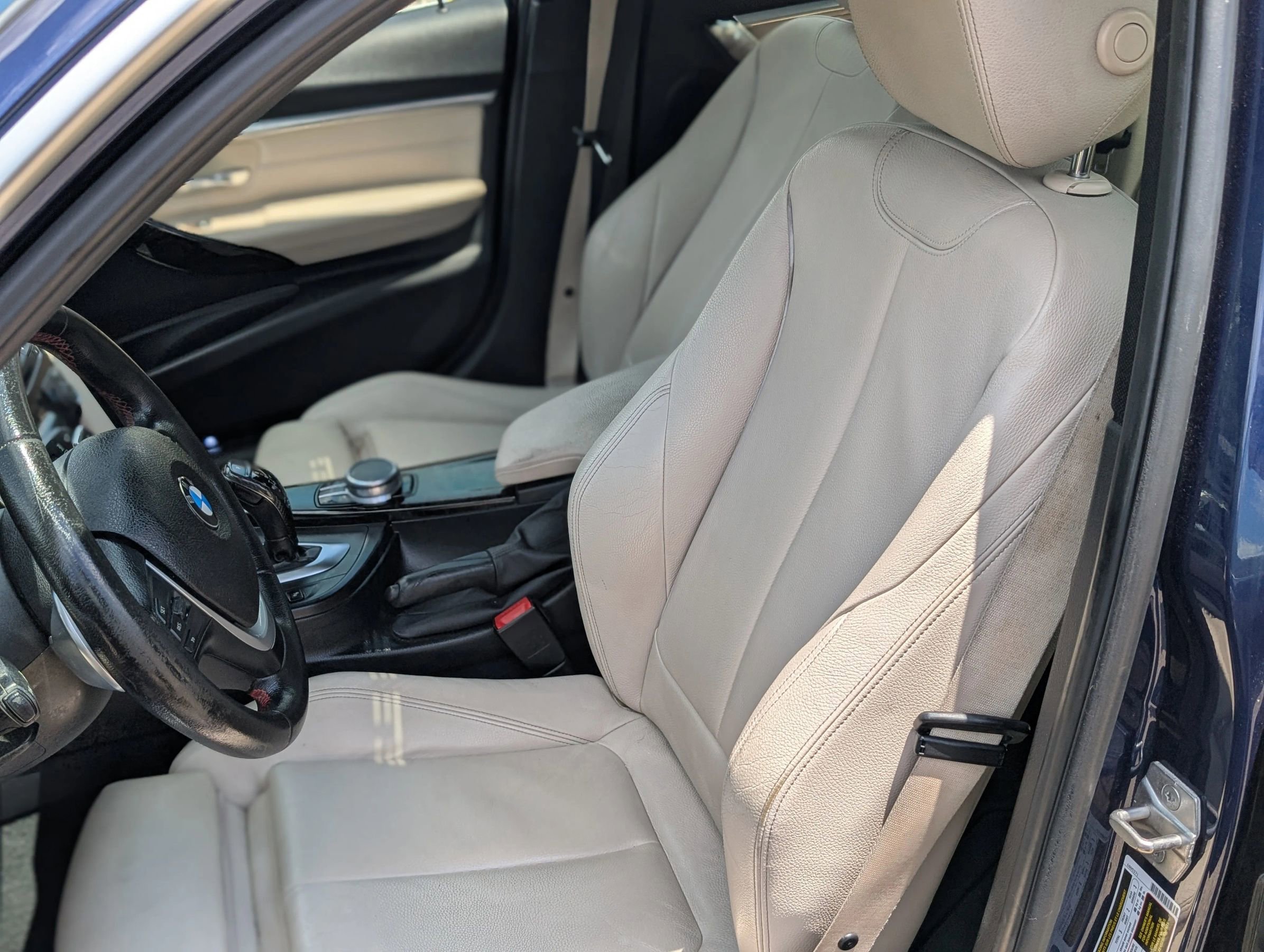 Used 2017 BMW 330i Sedan image 22