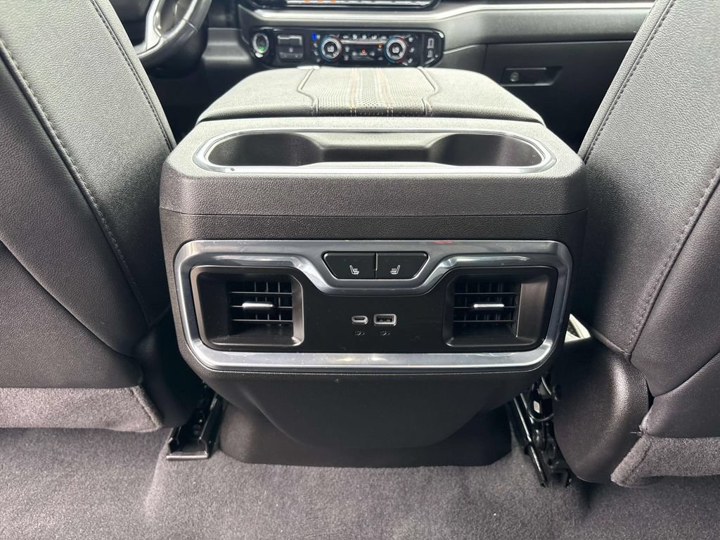 Used 2025 Chevrolet Silverado 1500 High Country AWD/4WD image 16