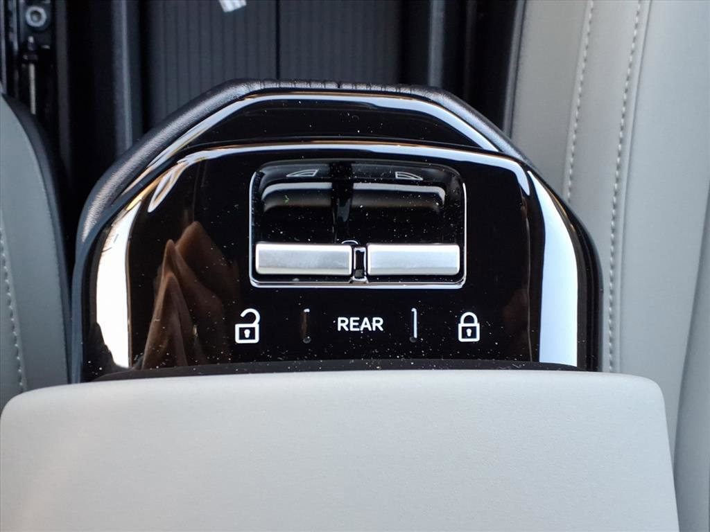 New 2026 Volvo EX30 Plus w/ Protection Package Premier AWD/4WD image 18