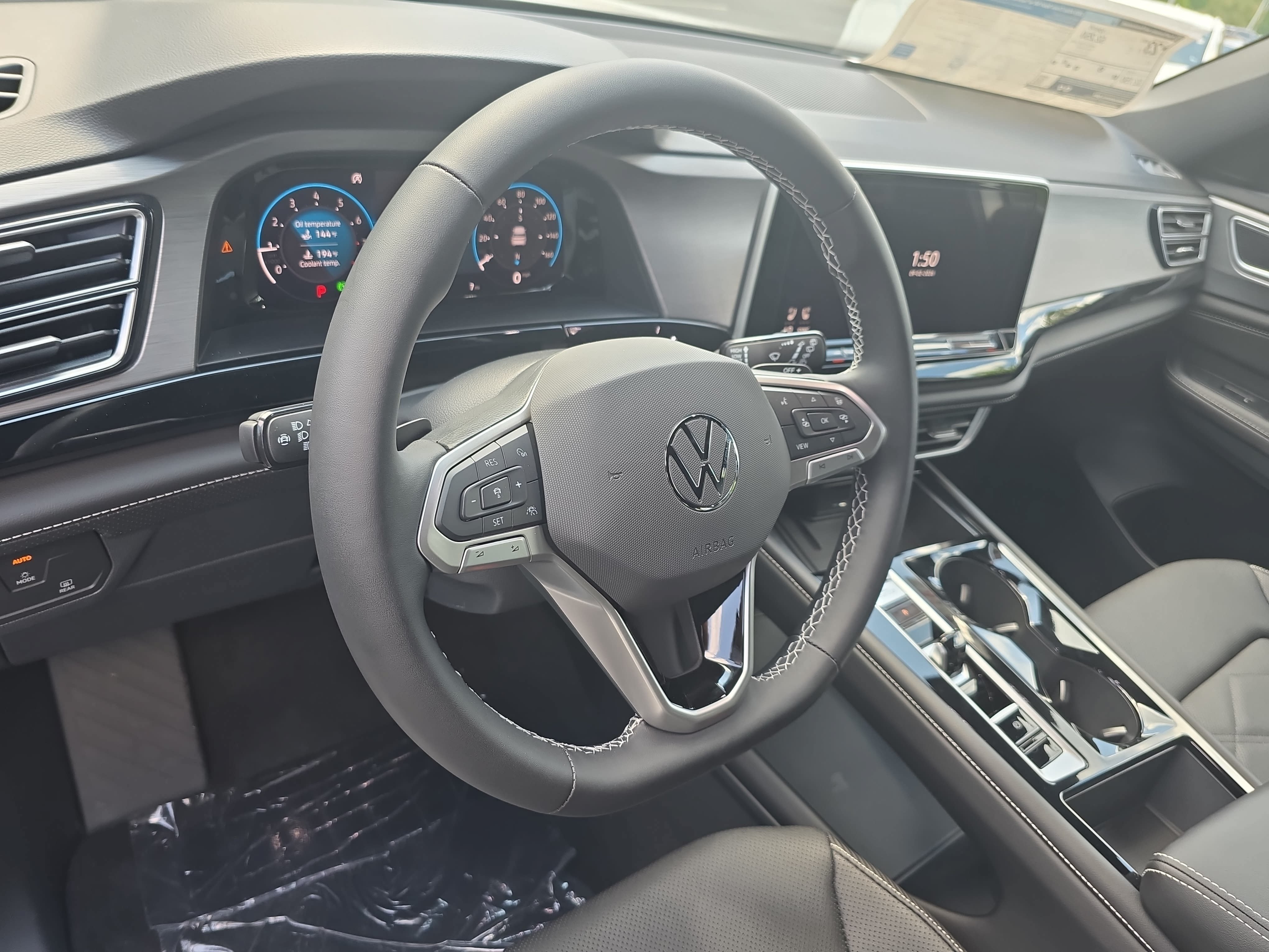 New 2026 Volkswagen Atlas Cross Sport SE FWD image 16