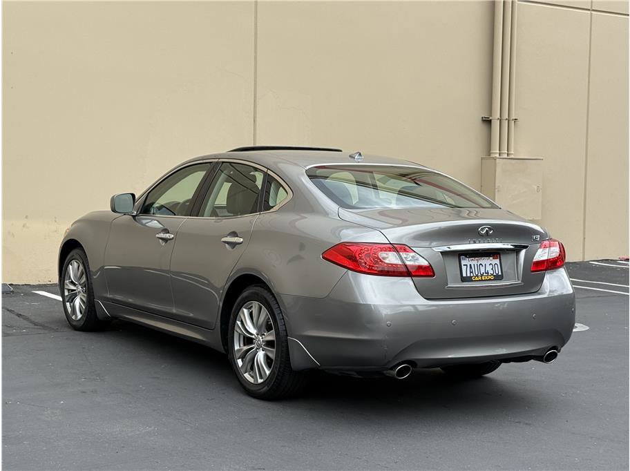Used 2013 INFINITI M37 w/ Premium Pkg image 5