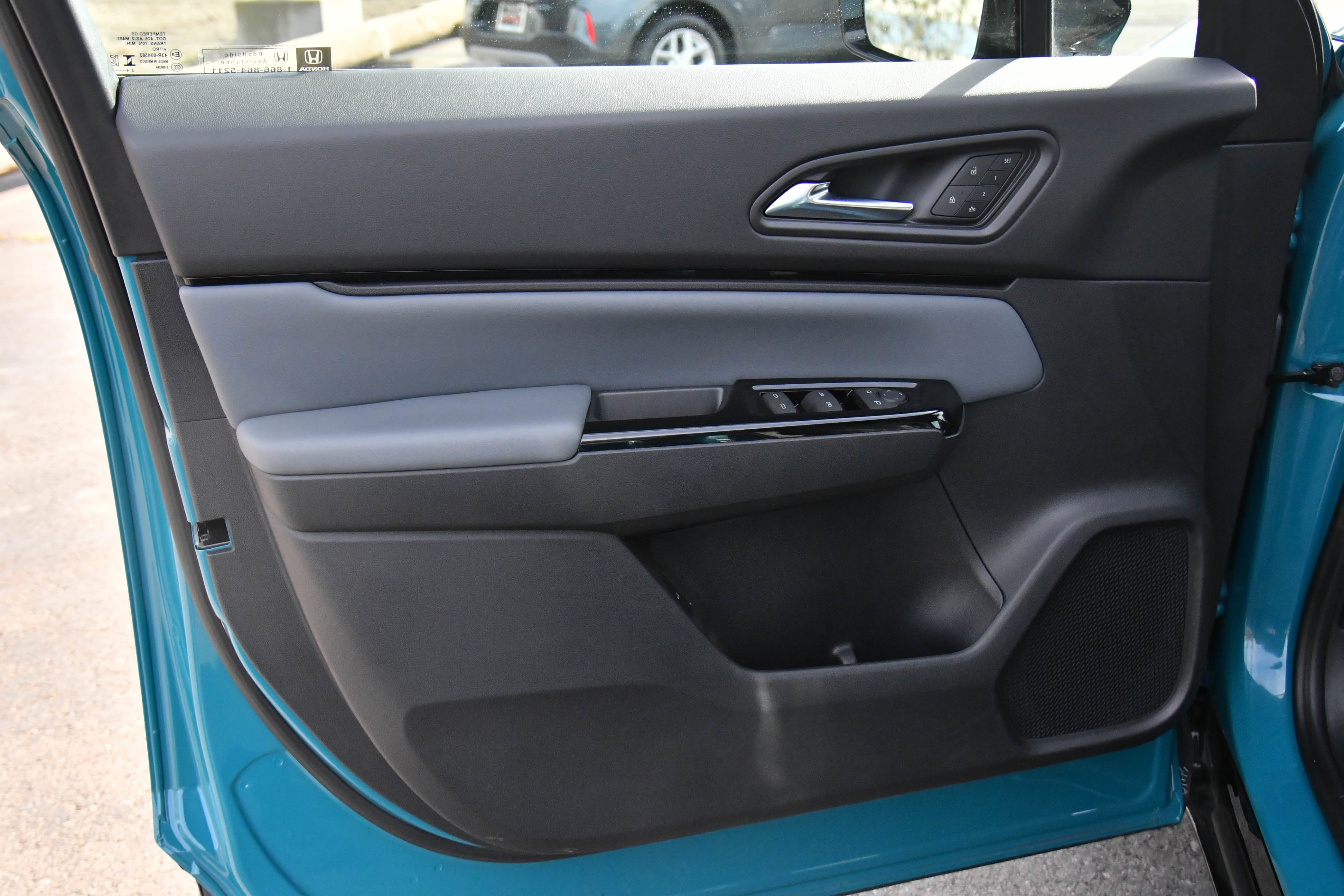 Used 2024 Honda Prologue Touring image 14