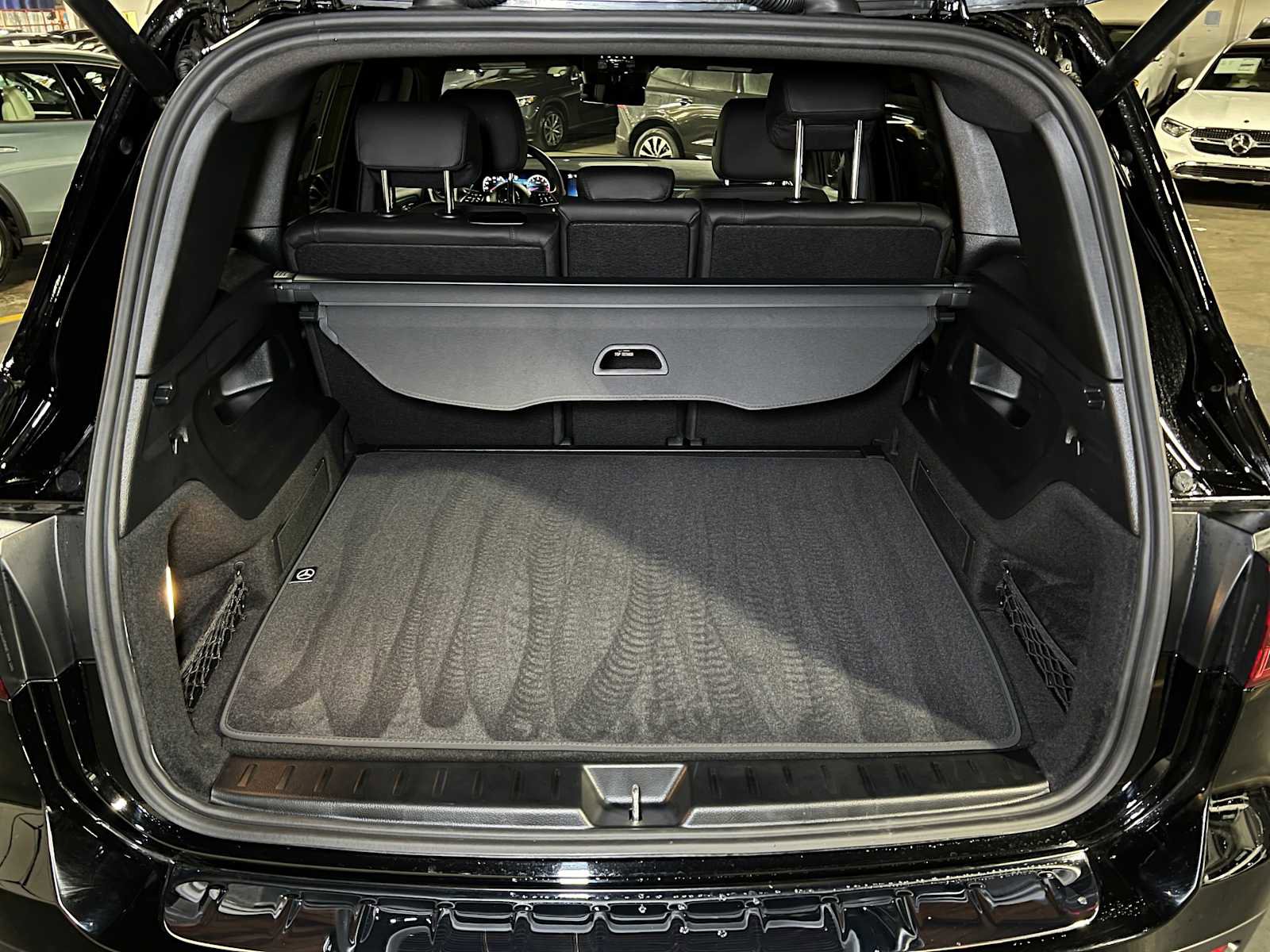 Used 2025 Mercedes-Benz GLB 250 4MATIC image 16