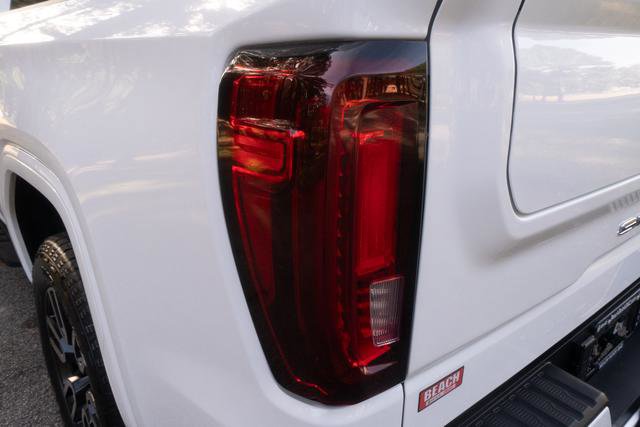 Used 2023 GMC Sierra 1500 AT4 image 35