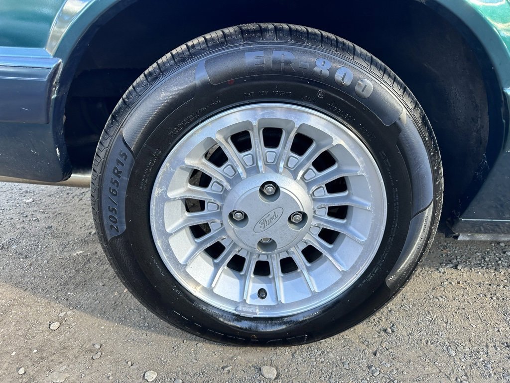 Used 1990 Ford Mustang LX image 11