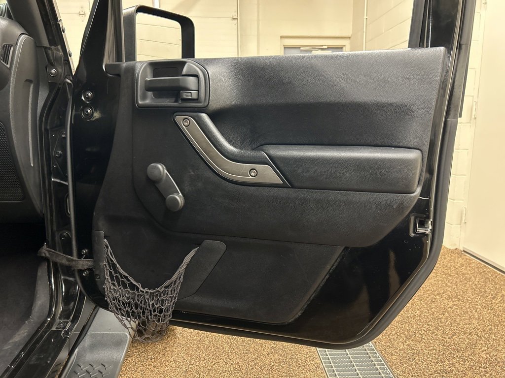 Used 2012 Jeep Wrangler Unlimited Sport image 15