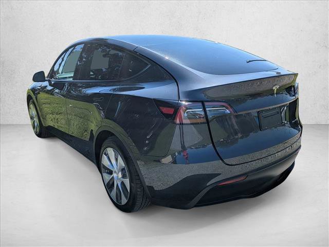 Used 2024 Tesla Model Y Long Range AWD/4WD image 5