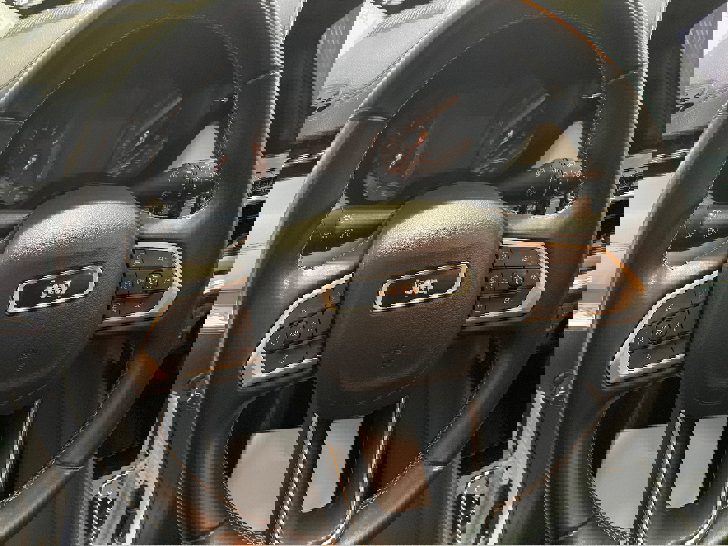 Used 2022 Jeep Compass Limited w/ Sun and Sound Group image 15