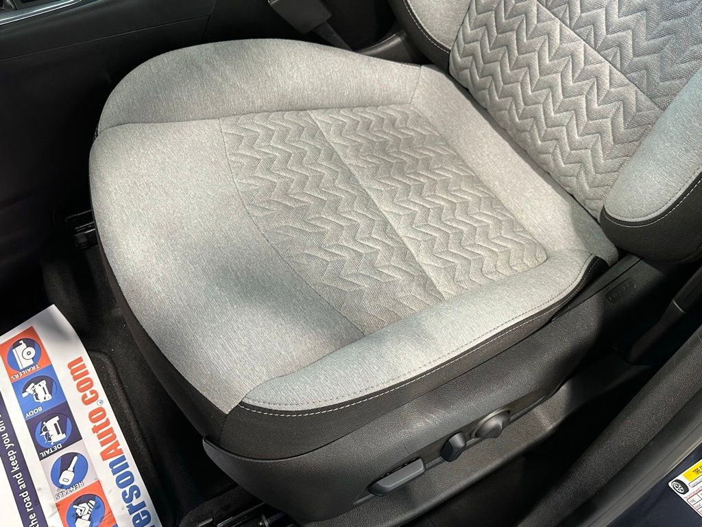 Used 2022 Chevrolet Equinox LT image 17