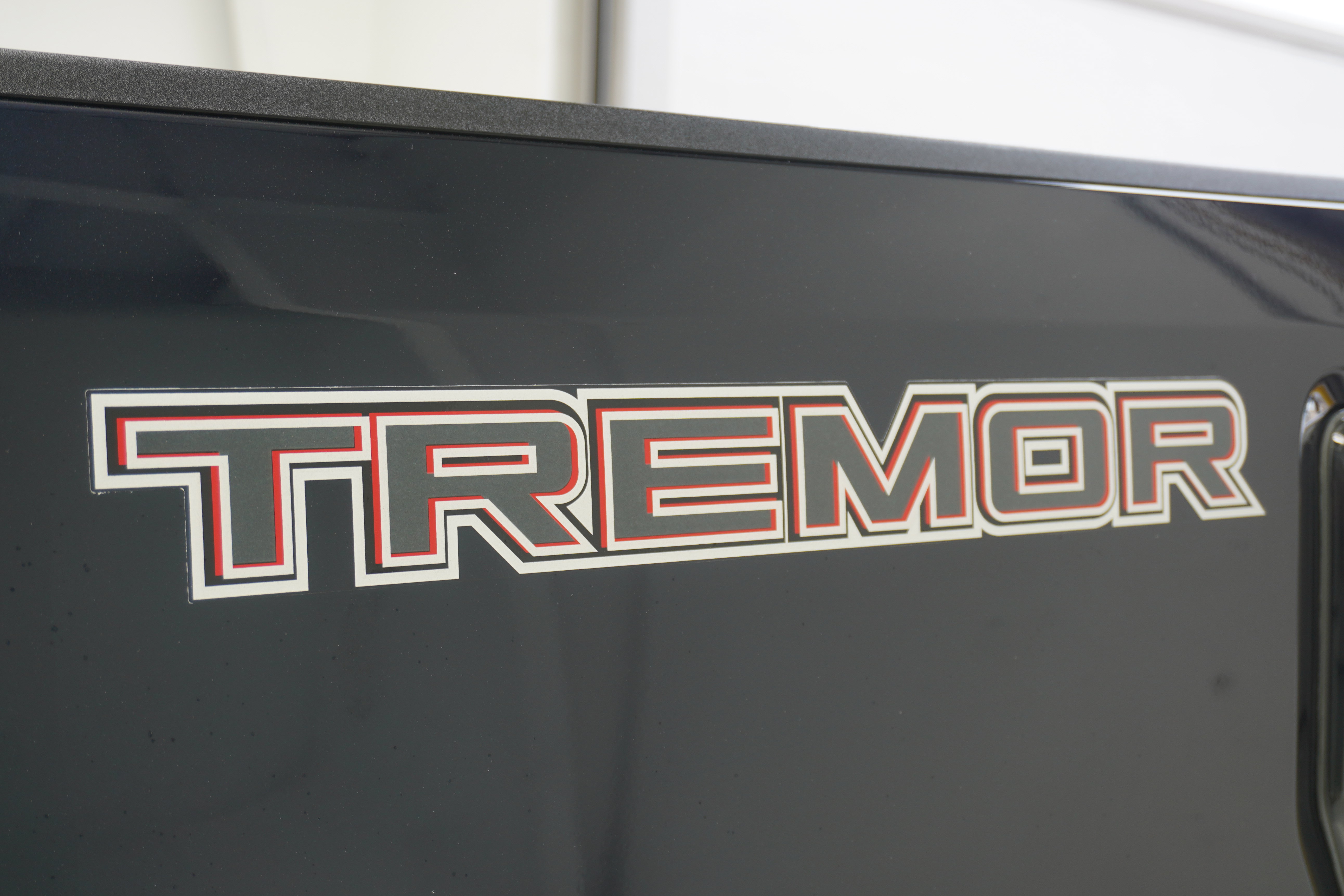 Used 2021 Ford F250 Lariat w/ Tremor Off-Road Package AWD/4WD image 6