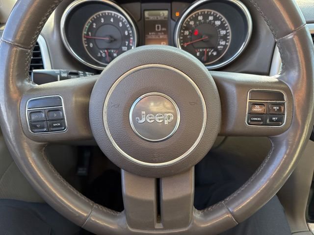 Used 2013 Jeep Grand Cherokee Laredo w/ Laredo E Group image 15