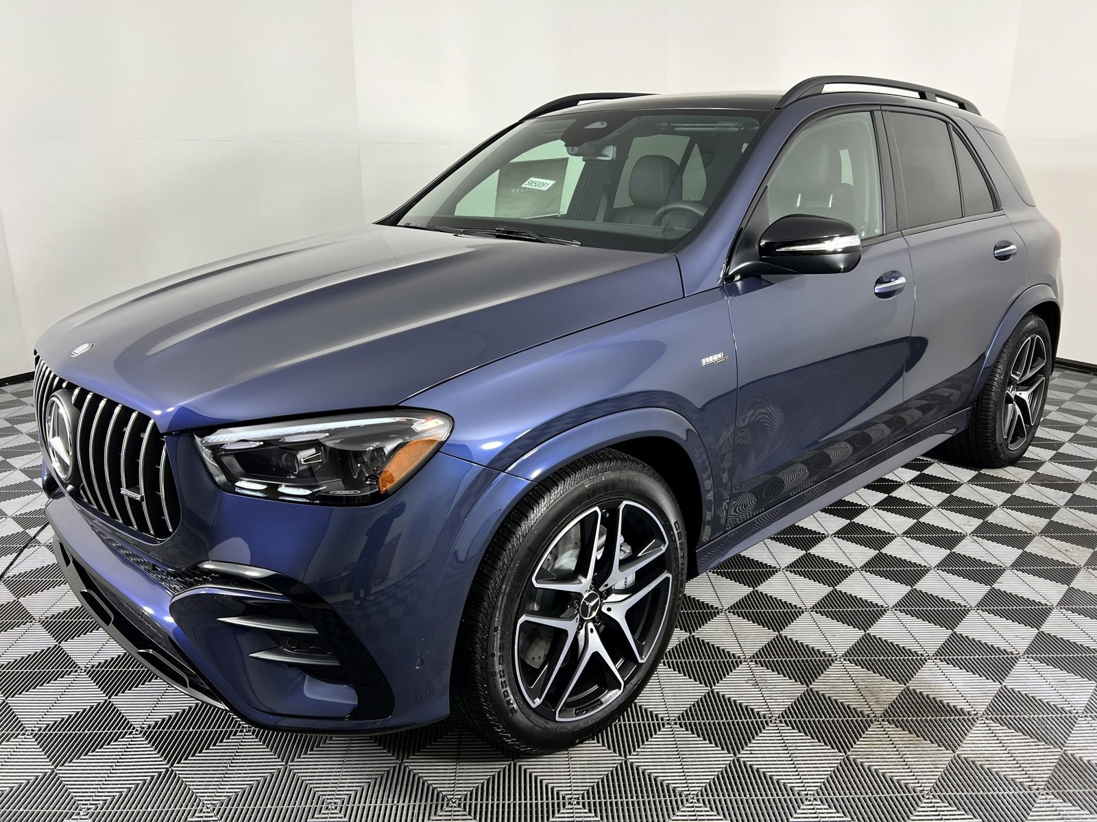 New 2025 Mercedes-Benz GLE 53 AMG 4MATIC image 9