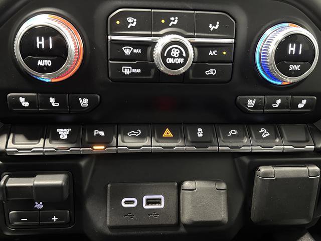 Used 2023 GMC Sierra 2500 AT4 w/ AT4 Preferred Package image 7