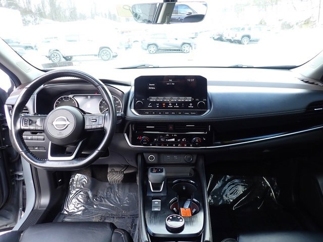 Used 2022 Nissan Rogue SL w/ SL Premium Package image 19