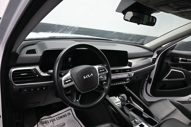 Used 2025 Kia Telluride S AWD/4WD image 16