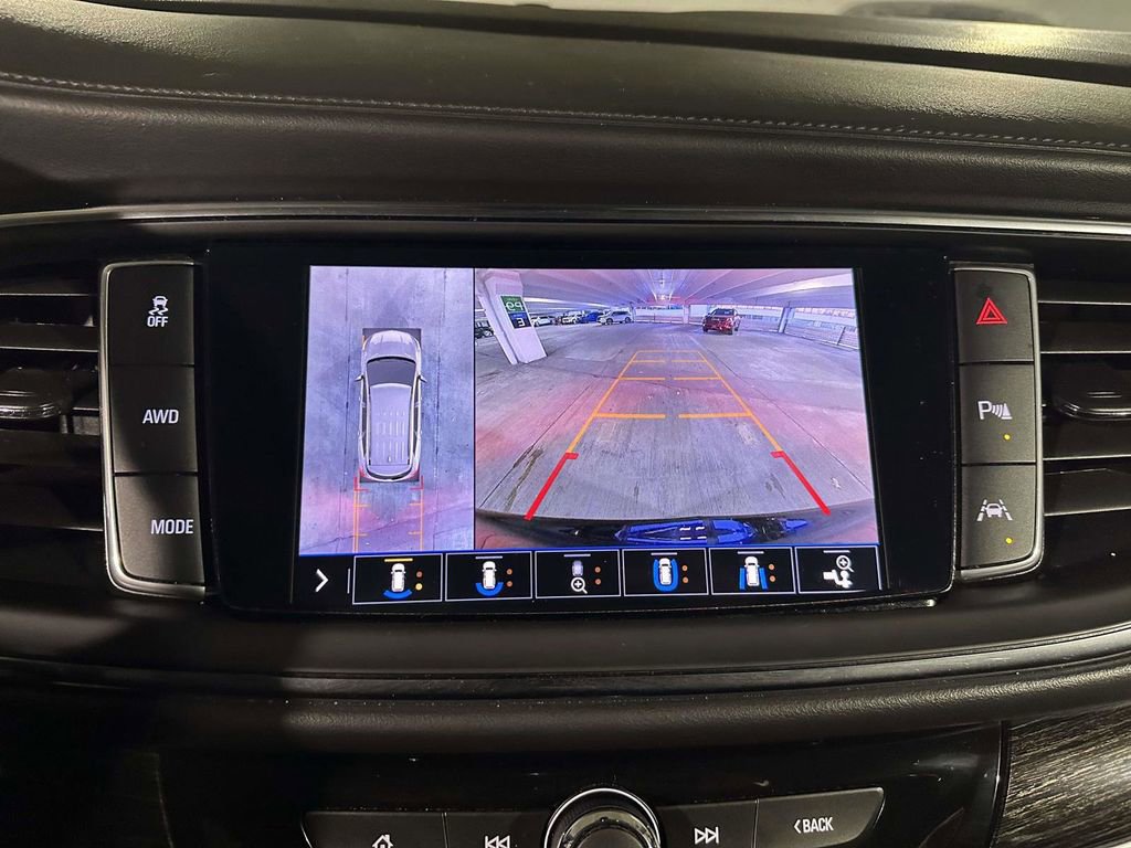Used 2021 Buick Enclave Avenir w/ Avenir Technology Package image 26