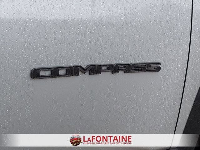 New 2026 Jeep Compass Trailhawk w/ Sun, Sound & Navigation Group AWD/4WD image 10