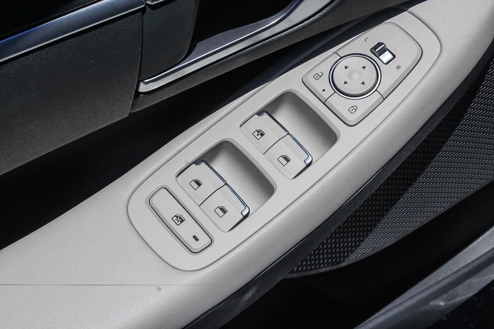 Certified 2025 Hyundai Sonata SE FWD image 26