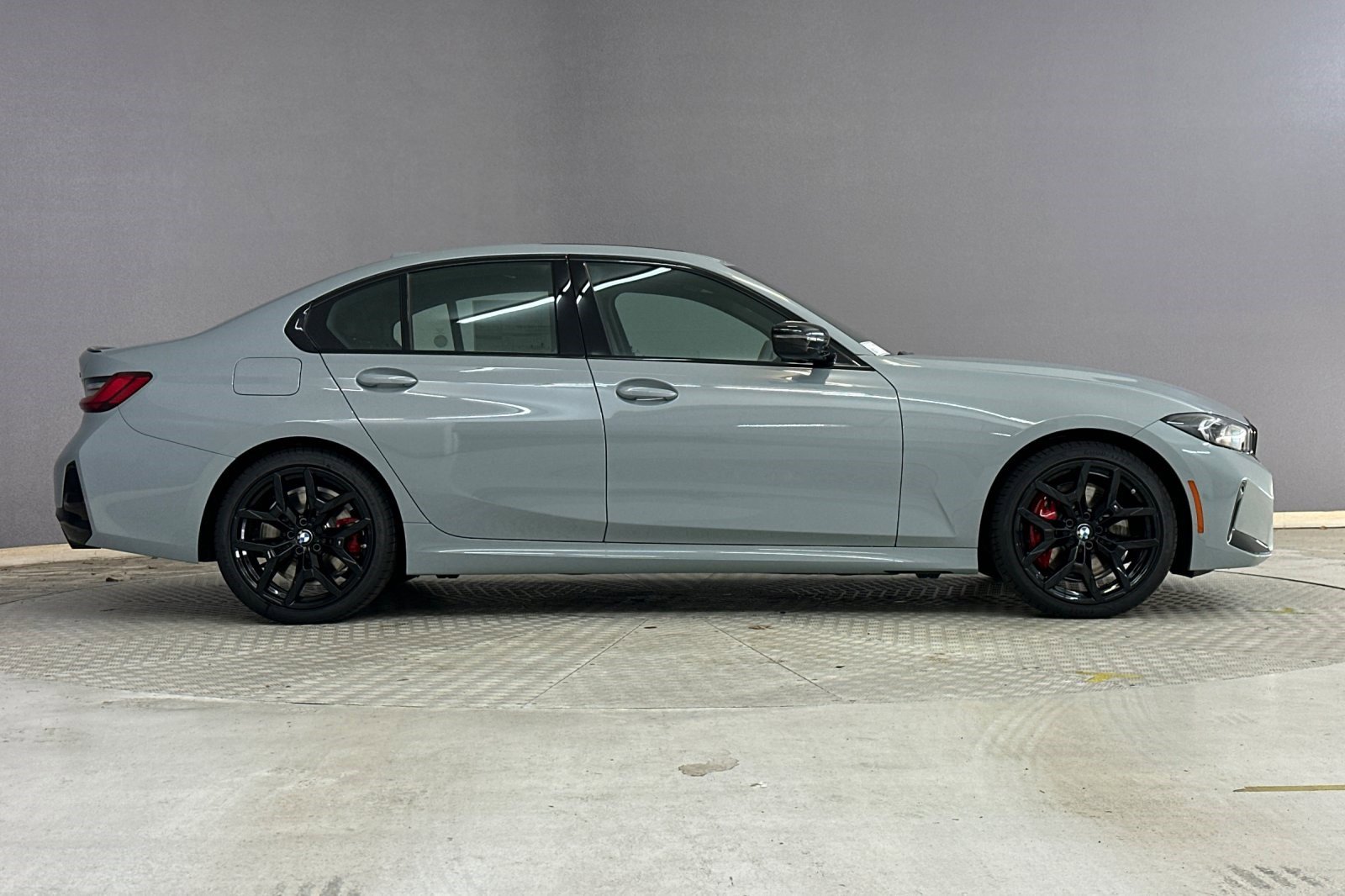 New 2026 BMW 330i Sedan w/ M Sport Package image 7