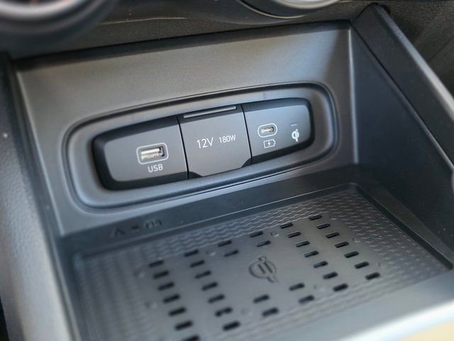 New 2026 Hyundai Venue SEL FWD image 28