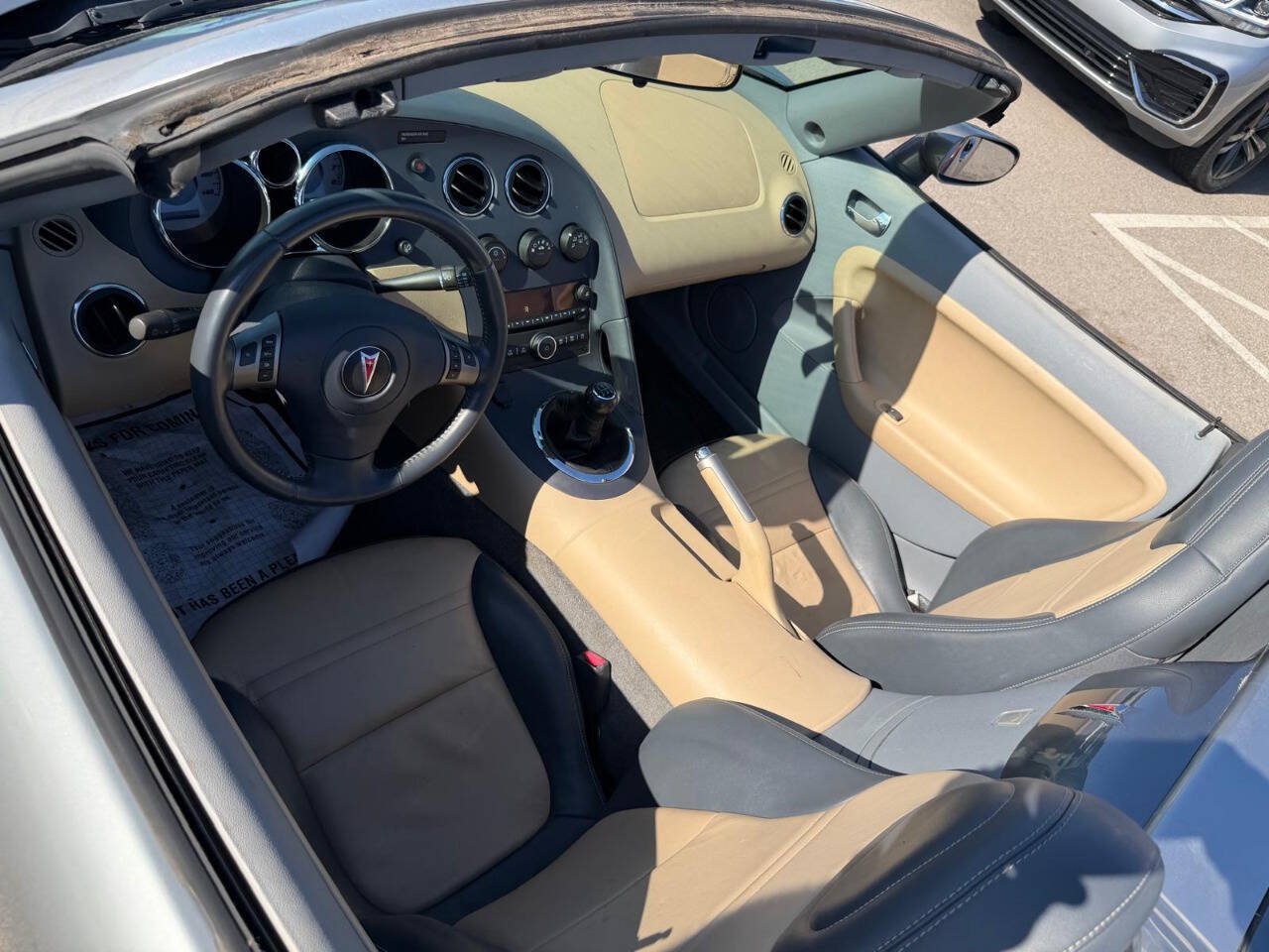 Used 2006 Pontiac Solstice Convertible w/ Premium Package RWD image 46