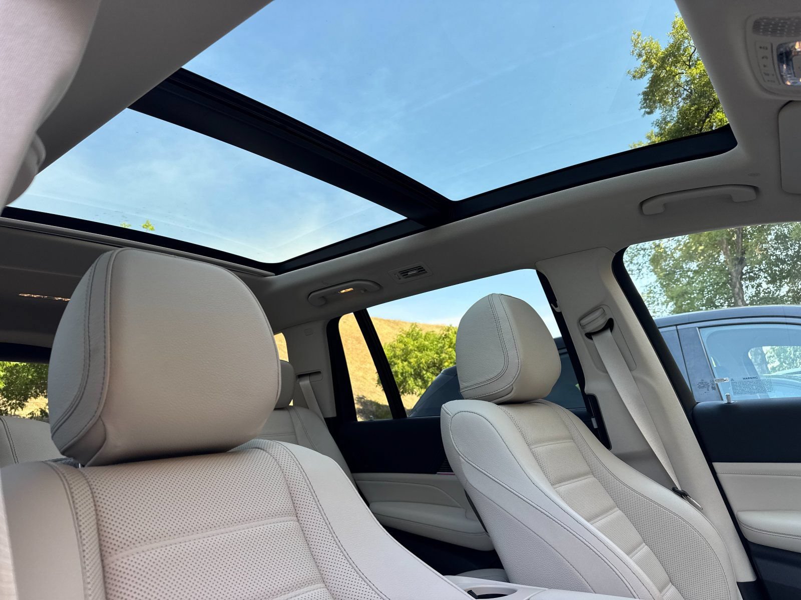 New 2026 Mercedes-Benz GLS 450 4MATIC image 17