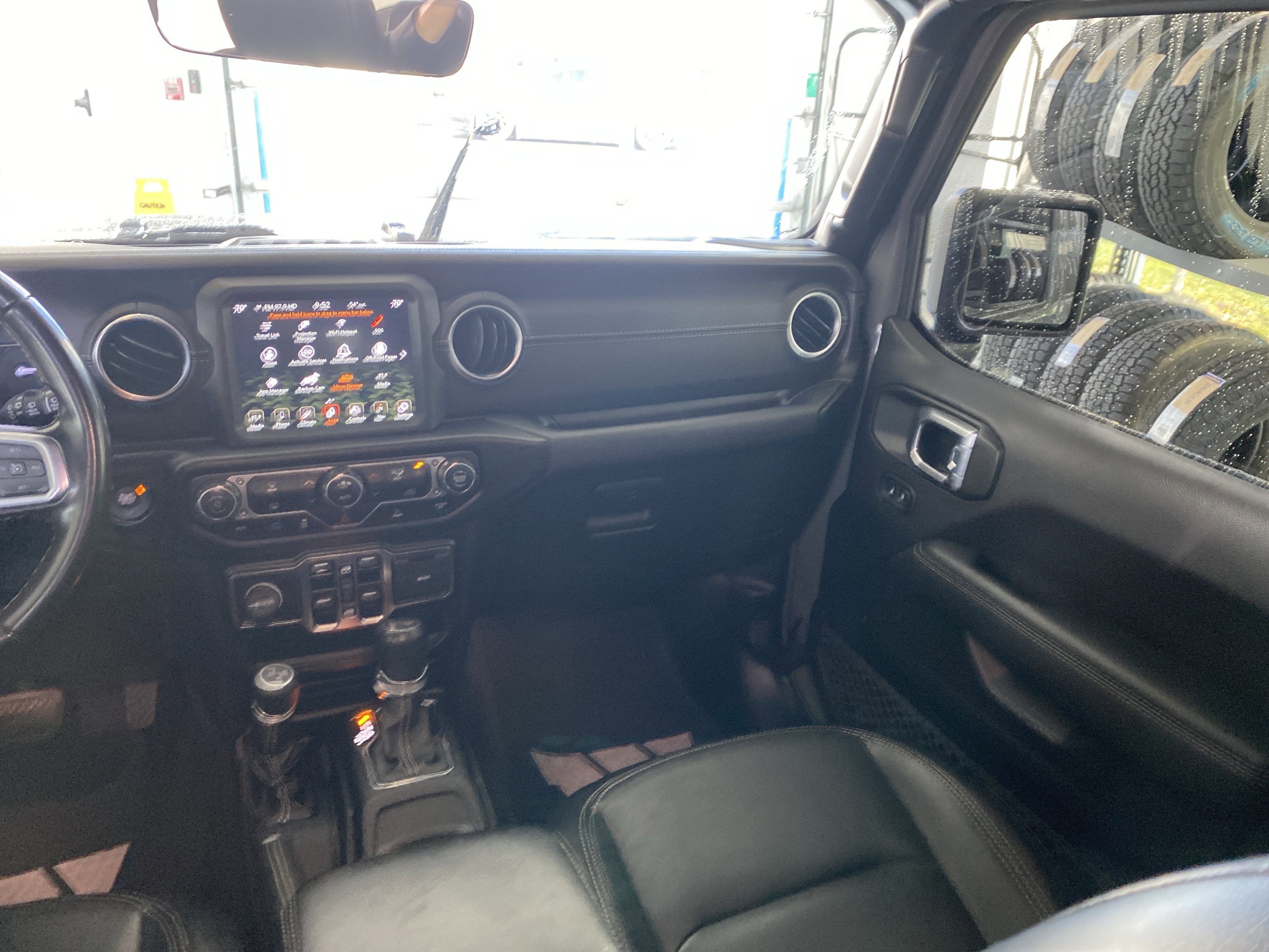 Used 2021 Jeep Wrangler Unlimited Sahara image 23