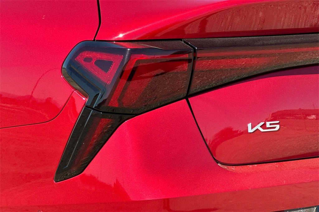 Used 2025 Kia K5 EX image 29