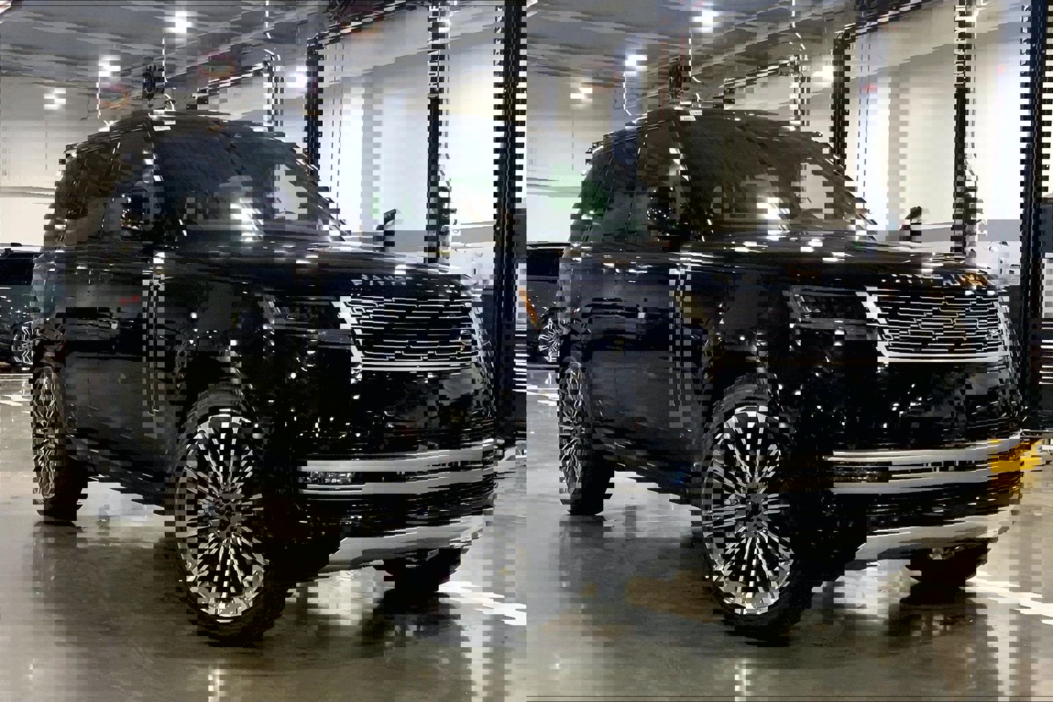 New 2026 Land Rover Range Rover SE image 2