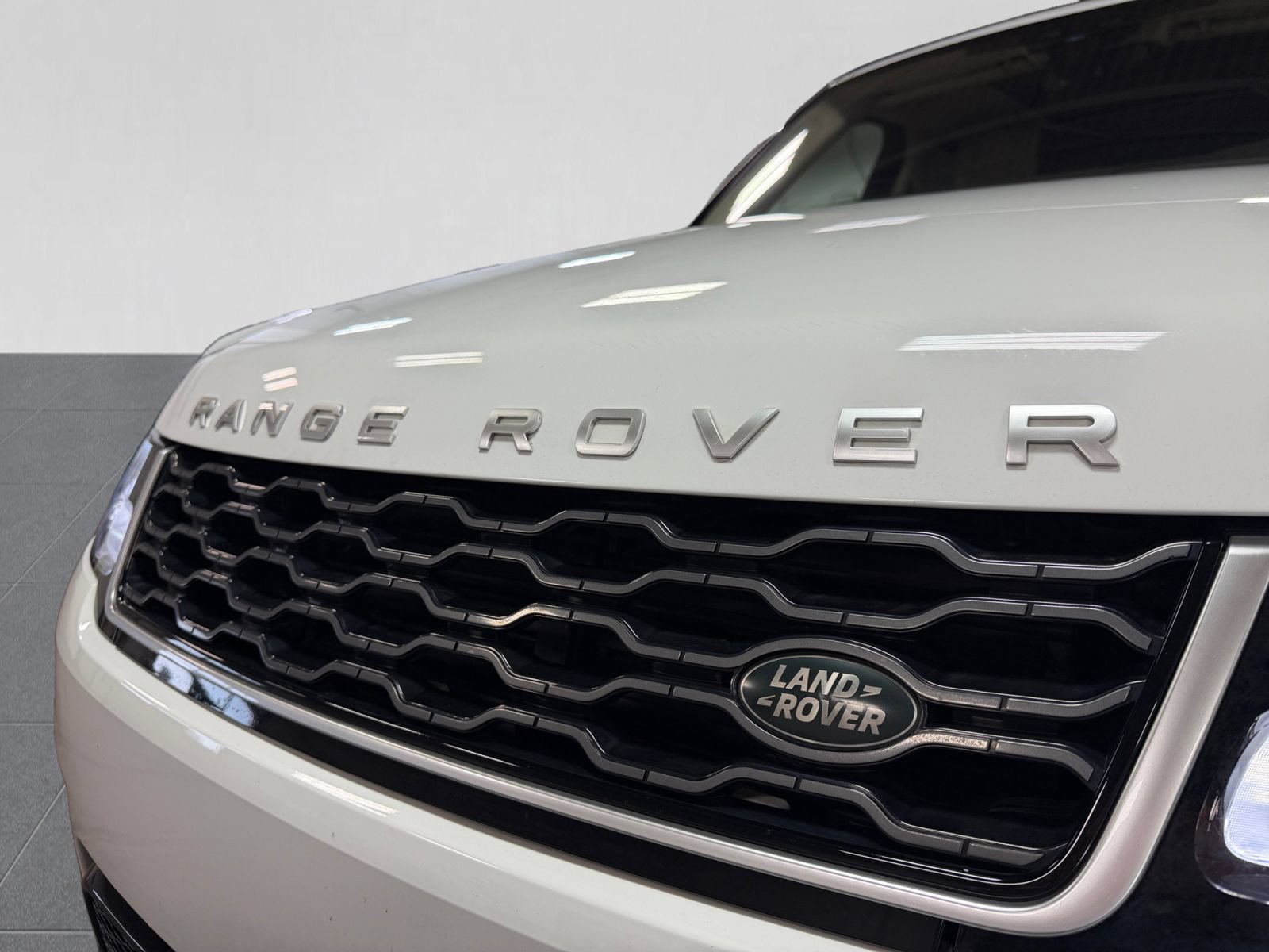 Used 2020 Land Rover Range Rover Sport HSE AWD/4WD image 43