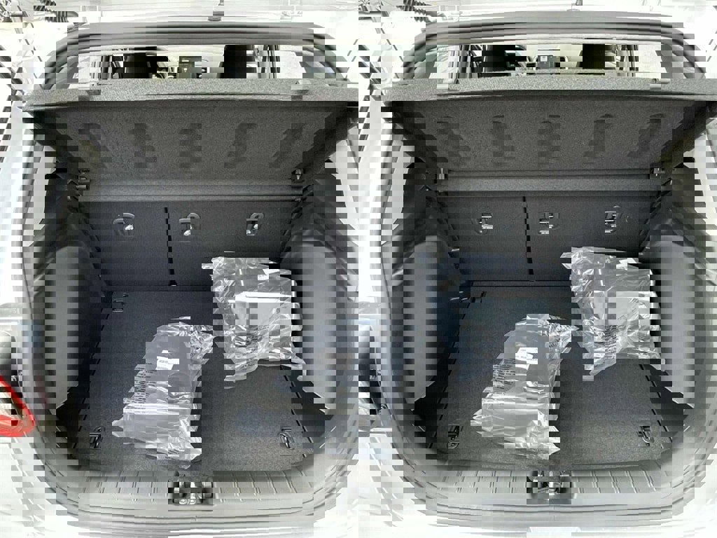 New 2026 Hyundai Venue SEL image 8