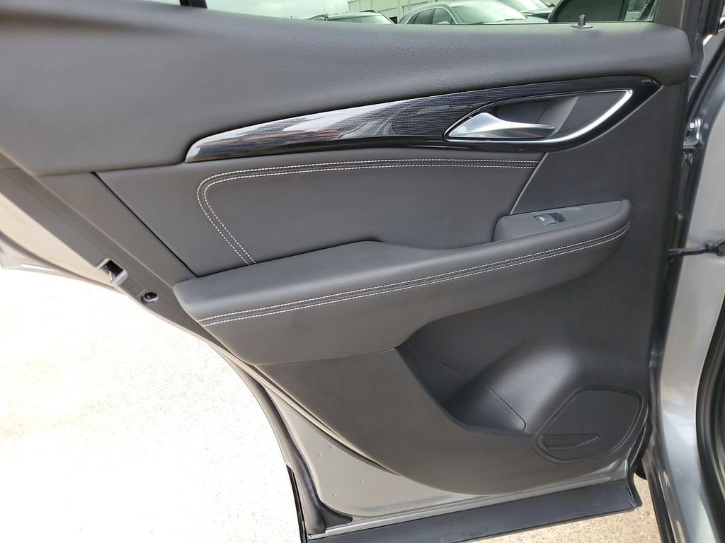 Used 2023 Buick Envision Essence w/ Sport Touring Package image 13