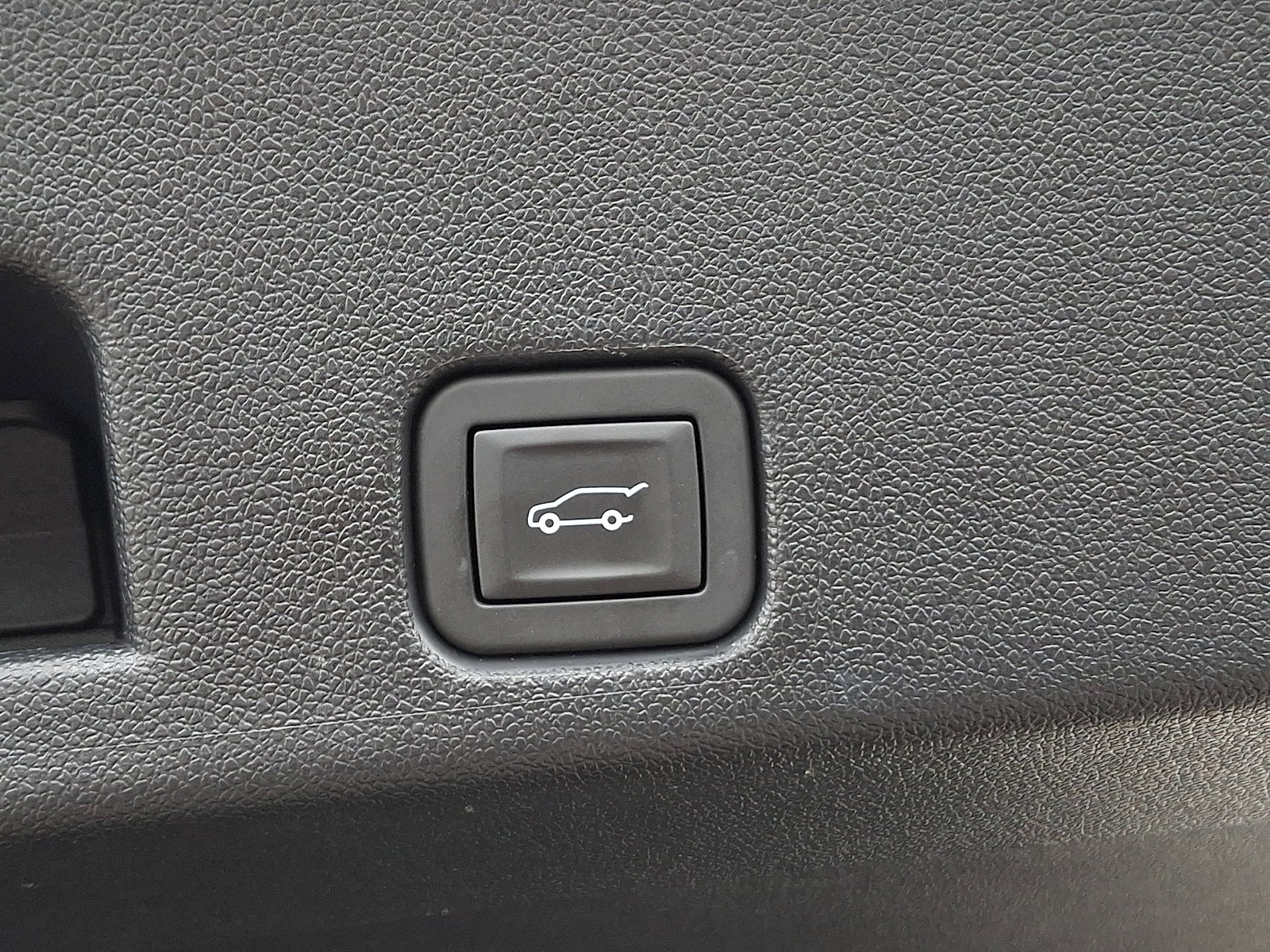 Used 2025 GMC Acadia Elevation AWD/4WD image 32