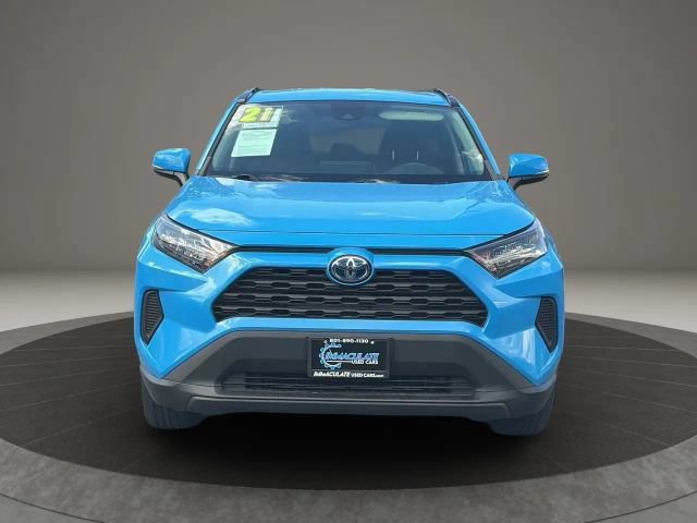 Used 2021 Toyota RAV4 LE AWD/4WD image 8